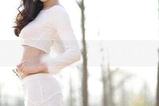 AISS爱丝(钻石版) - 西雅的女骑士写真：当铠甲遇上浪漫