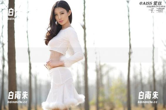 AISS爱丝(钻石版) - 西雅的女骑士写真：当铠甲遇上浪漫-白南朱