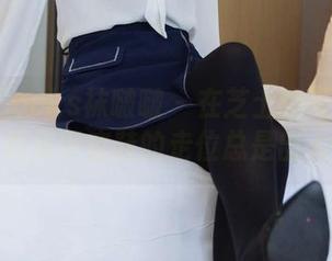 BoBoSocks袜啵啵 - 在芝士的写真分享中，两双平底鞋的走位总是出人意料