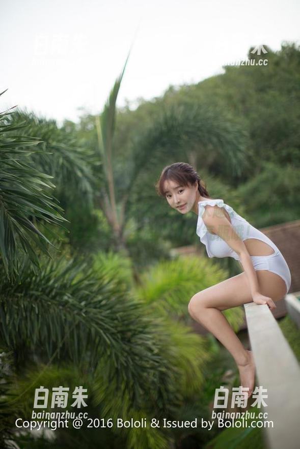 BoLoli菠萝社 - 柳侑绮的潜水趣事：海中少女写真集，全程不带氧气瓶哦！-白南朱