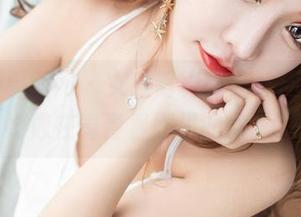 GIRLT果团网 - 女孩写真合集：周大萌，好像在看青春剧里的女主。