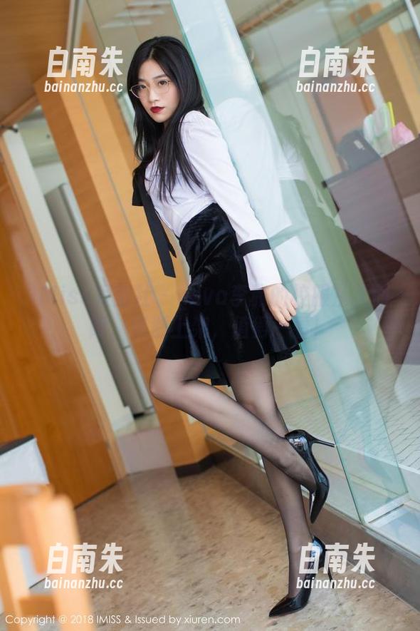 IMiss爱蜜社 - nova李雅的校服从天而降，资源上架，值得一看！-白南朱
