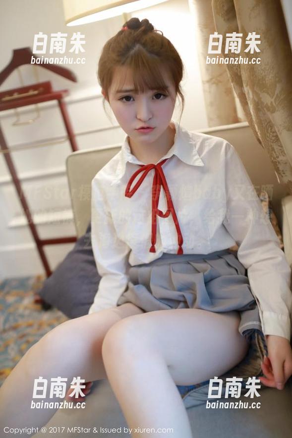 MFStar模范学院-李颖煊baby MFStar模范学院 - 李颖煊baby又在晒她的短裤,更新的这组图片,给我一种想去海边度假的冲动。