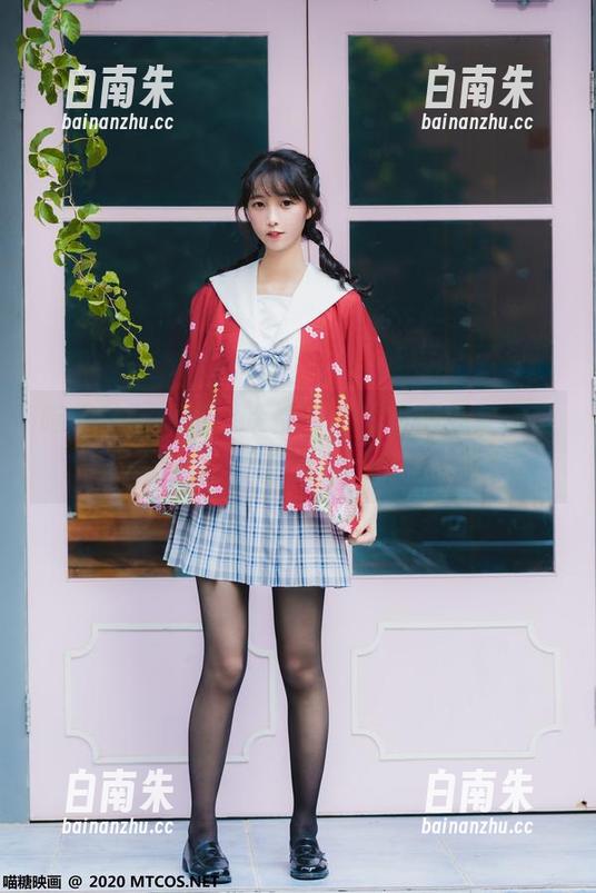 喵糖映画精选：啥都不会的机器少女，真有趣！-白南朱