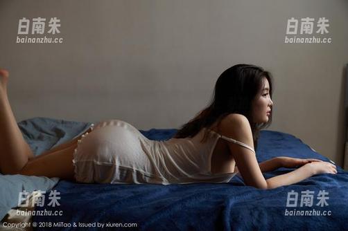 MiiTao蜜桃社 - 米琪MIKI的眼镜之旅：私拍毫无保留，原图对焦一个都不带低调。-白南朱