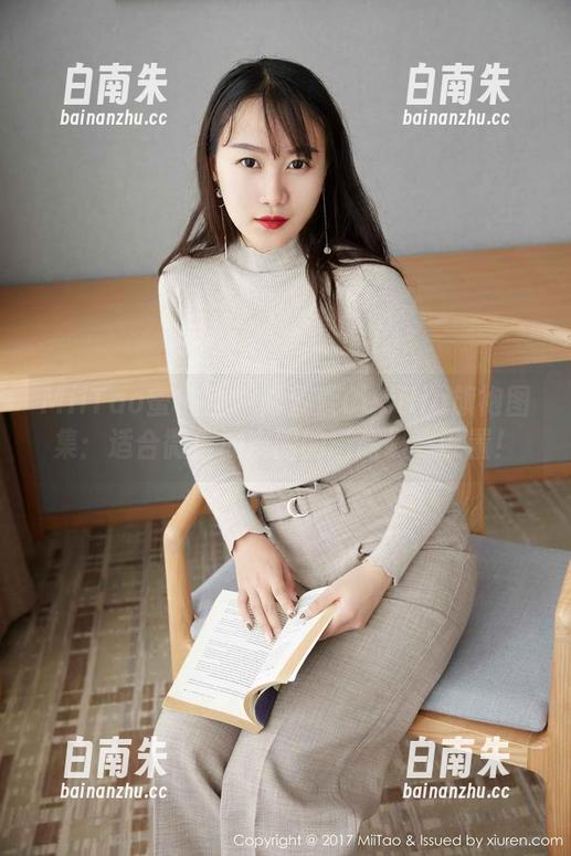 MiiTao蜜桃社 - 陆萱萱Cecilia旗袍图集：适合微信朋友圈的‘高级’设置！-白南朱