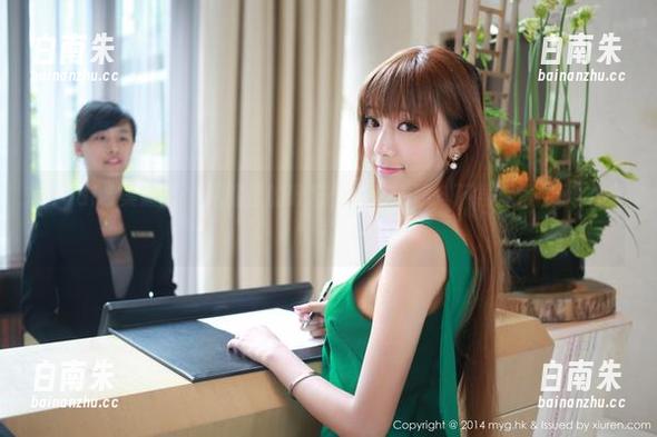 MyGirl美媛馆 - 礼服里的叶籽亿：高清照，下载后慢慢欣赏哦！-白南朱