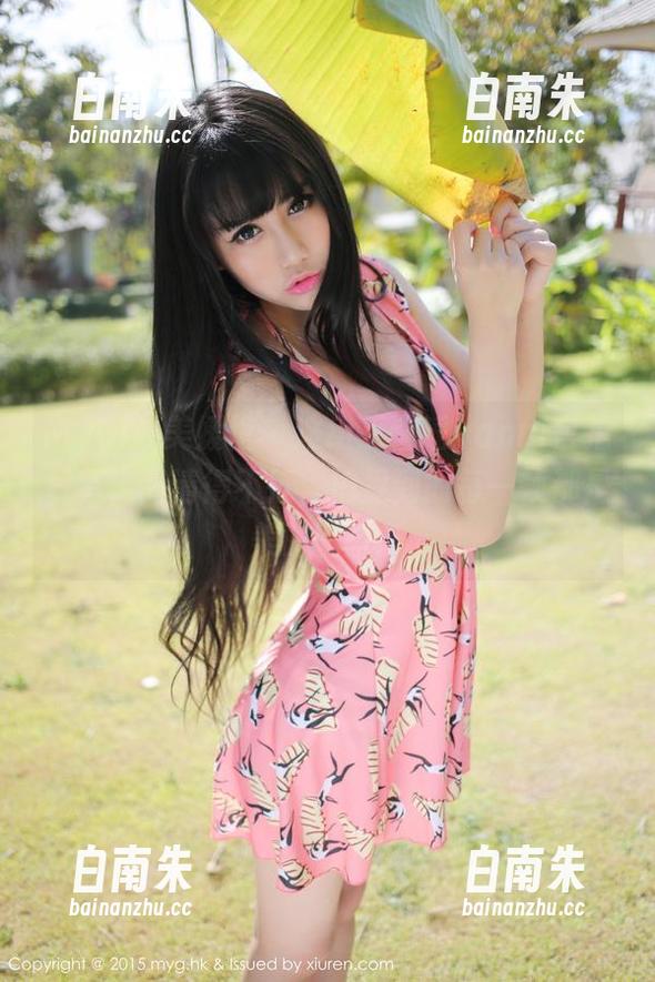 MyGirl美媛馆 - 这组王馨瑶yanni自拍写真，高清得不行，捕捉到的每一帧都是美的陷阱。-白南朱
