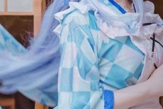 Sayako＿今年4岁，为啥你的最新白色图片让我觉得像在读一本神秘的书，一直想翻页！