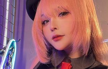 Sayo Momo最新写真集，万圣节特供：友好的幽灵就藏在这里！