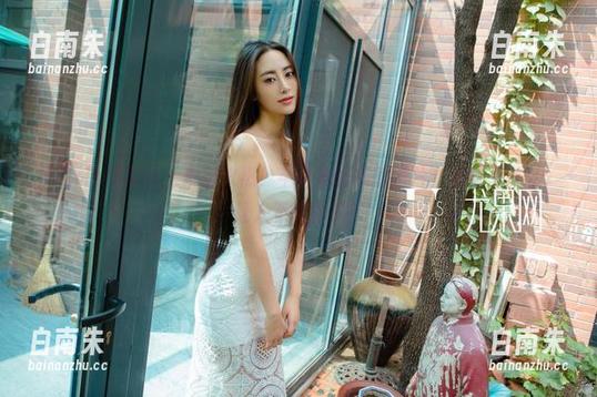 UGirls尤果网 - 最新火热！芊小童比基尼图片，暴露了什么，让人不敢直视？-白南朱