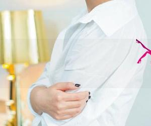 UGirls尤果网 - 想给自己做一个关于陈雅漫的旗袍写真，这身材太抢眼了