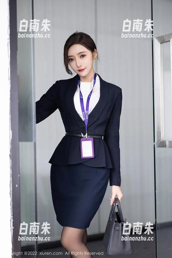 Xiuren秀人网 - Candy糖糖短裤盛典！不同场景下，套图与资源结合得真没原则…