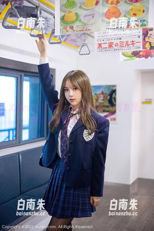 Xiuren秀人网 - Candy糖糖的写真里，吊带竟然成为了“主菜”！-白南朱