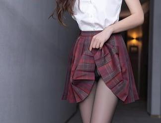 Xiuren秀人网 - 泳池套图，Suki_baby的变化那么自然，像水一样流动，又难说个究竟。