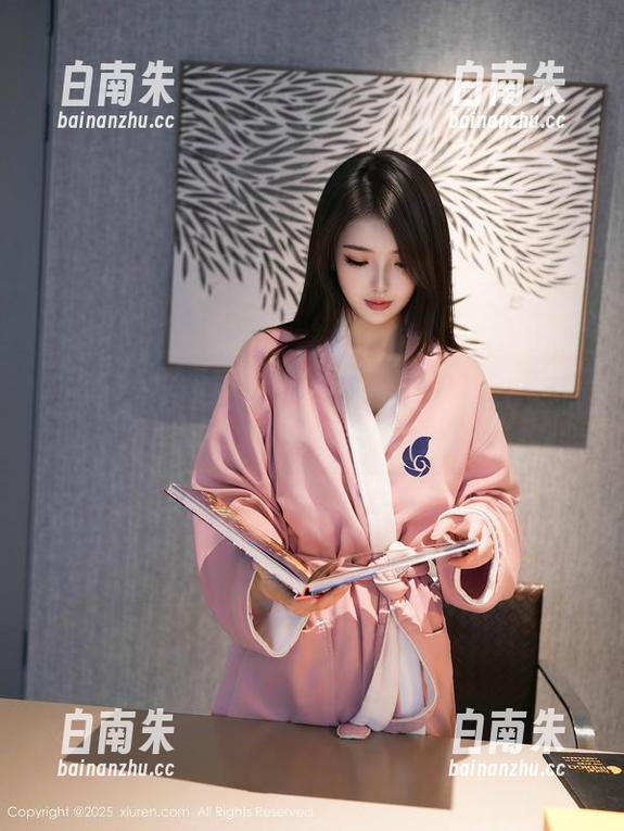 Xiuren秀人网 - 媃柔rourou黑色写真集：穿越黑暗，寻找光亮-白南朱