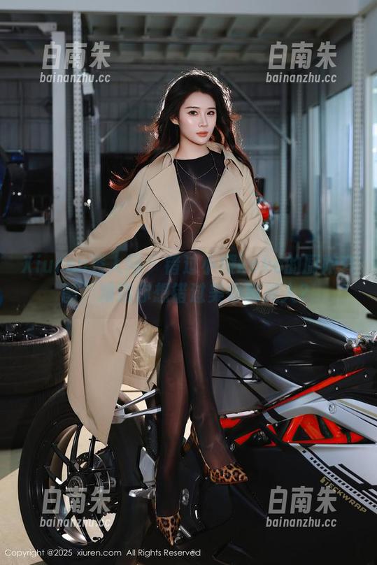 Xiuren秀人网 - 错过小樱koko的厨娘套图，难道你想错过美食和美人？-白南朱