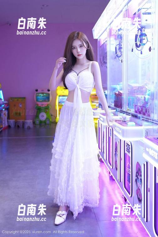 Xiuren秀人网 - 林悠悠的豹纹风潮：全套写真能不能给大家点灵感啊？-白南朱
