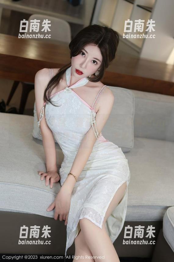 Xiuren秀人网 - 棉质、牛仔，琳琳ailin惹人爱的短裤私房图集，衣橱混战！-白南朱