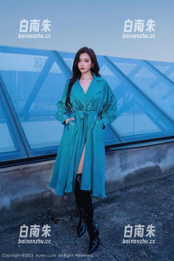 Xiuren秀人网 - 拗口的职场，黄婧GIGI的办公室私房美图必须得瞧瞧！-白南朱