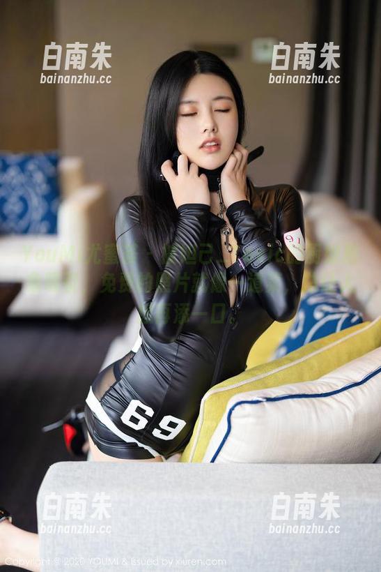 YouMi尤蜜荟 - 被妲己_Toxic的厨娘形象吸引，免费的照片就像一道菜，总让人想再添一口。-白南朱