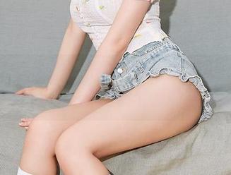 YouMi尤蜜荟 - 这礼服看得我只想一边看一边刷屏…郭忆然可真会挑款。