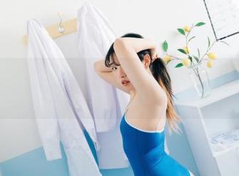 当日常遇见Zia(지아)的[LOOZY]女职员写真集，或许我也应该尝试些新风格？