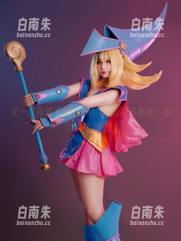 又一波高清来袭，ZinieQ的秘书形象，办公室的清流？-白南朱
