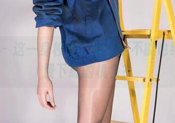 aiss - 这一身校服，索菲能不能也给个免费下载的机会？