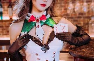 这粉色旗袍活久见，仙女月原图让照片里的自己都想多看两眼！