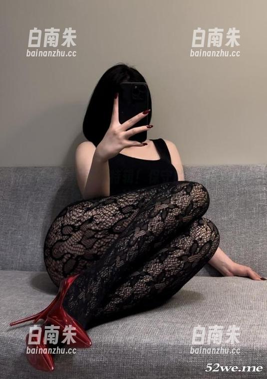 保守的二舅妈 微密圈 - 无圣光特辑!保守的二舅妈的红色高跟,让我血脉喷张