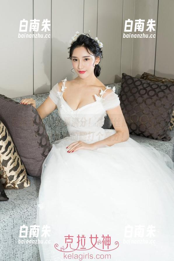 克拉女神 - 资源满分！依娜丝黑丝图片，想给她的腿打个高分！-白南朱