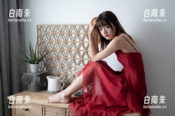 樱花雨大挑战：兔子Zzz不吃胡萝卜的疯狂作品-白南朱