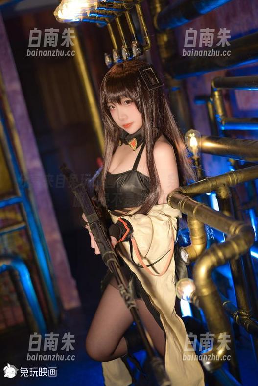 分享来自兔玩映画的喵喵：穿上白丝水手服，是不是更萌了？