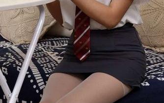 初夏女神 - 看吧！这是安妮的秋冬校服定制写真，适合在任何场合都能引发讨论。