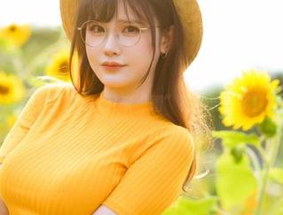 向日葵写真，前羽_rr又来“蹭”花的流量了！快上车！