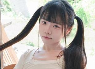 可可小白兔出场！这套体操服少女美图，我已经迫不及待要下载了。