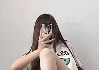 微密圈 - 图库里的婉柔yyyy：穿上制服后，连风都觉得她在发号施令！
