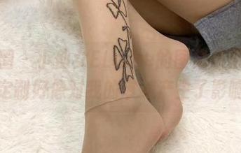 微密圈 - 小仙女ELaine的图集来了，透明定制好像对我的审美产生了影响。