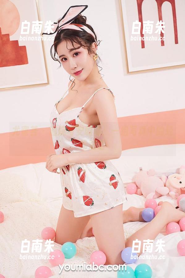 尤蜜荟 - 温婉与安璐璐：一组写真中的轻松对话-白南朱