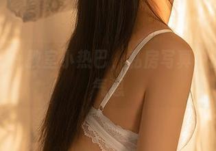 尤蜜荟 - 教室小热巴，私房写真中的书香气息