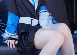 屿鱼yukako与泳装：碧蓝航线写真合集，感觉自己也是水里的鱼儿了