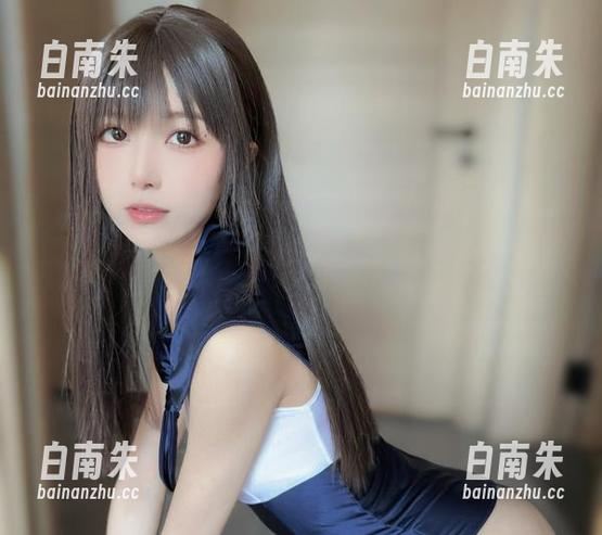 作品展现了传统的优雅，布丁大法的视角让我重新思考和服的定义。-白南朱