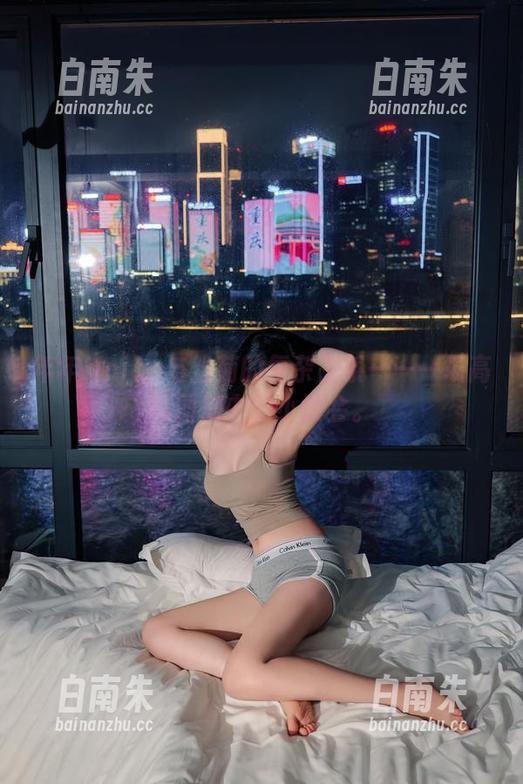 年年Nnian与雏菊的复杂关系——一场高清图册中的小误会。-白南朱