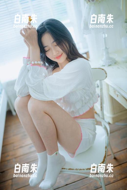 年年Nnian更新的清纯写真,你确定把它排在第一吗?-白南朱 年年Nnian更新的清纯写真,你确定把它排在第一吗?-白南朱