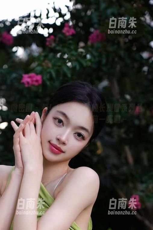 微密圈 - 看！徐珺大哥的舰长提督系列私拍图集，真是让人眼前一亮嗷～-白南朱