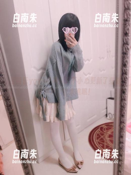 摇摇乐yoyo图集：又不小心更新了些泳装照片，快来瞧瞧！