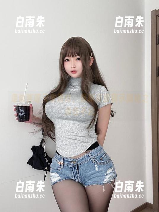 是依酱呀又来轰炸，最新资源展示旗袍之美伤不起-白南朱