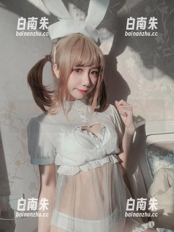 在果咩酱的自拍图集中，夹杂了我对懒洋洋午后的想念-白南朱