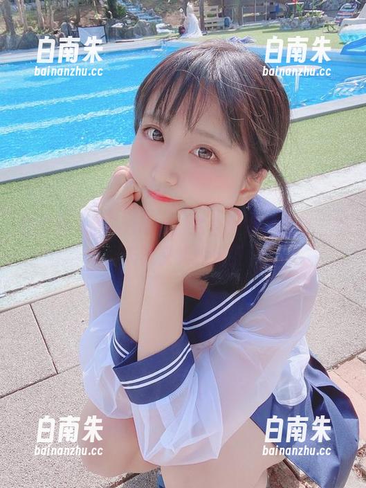 打开柳丸的Fantia，这合集里的图集，今天我又要嘴粉了-白南朱